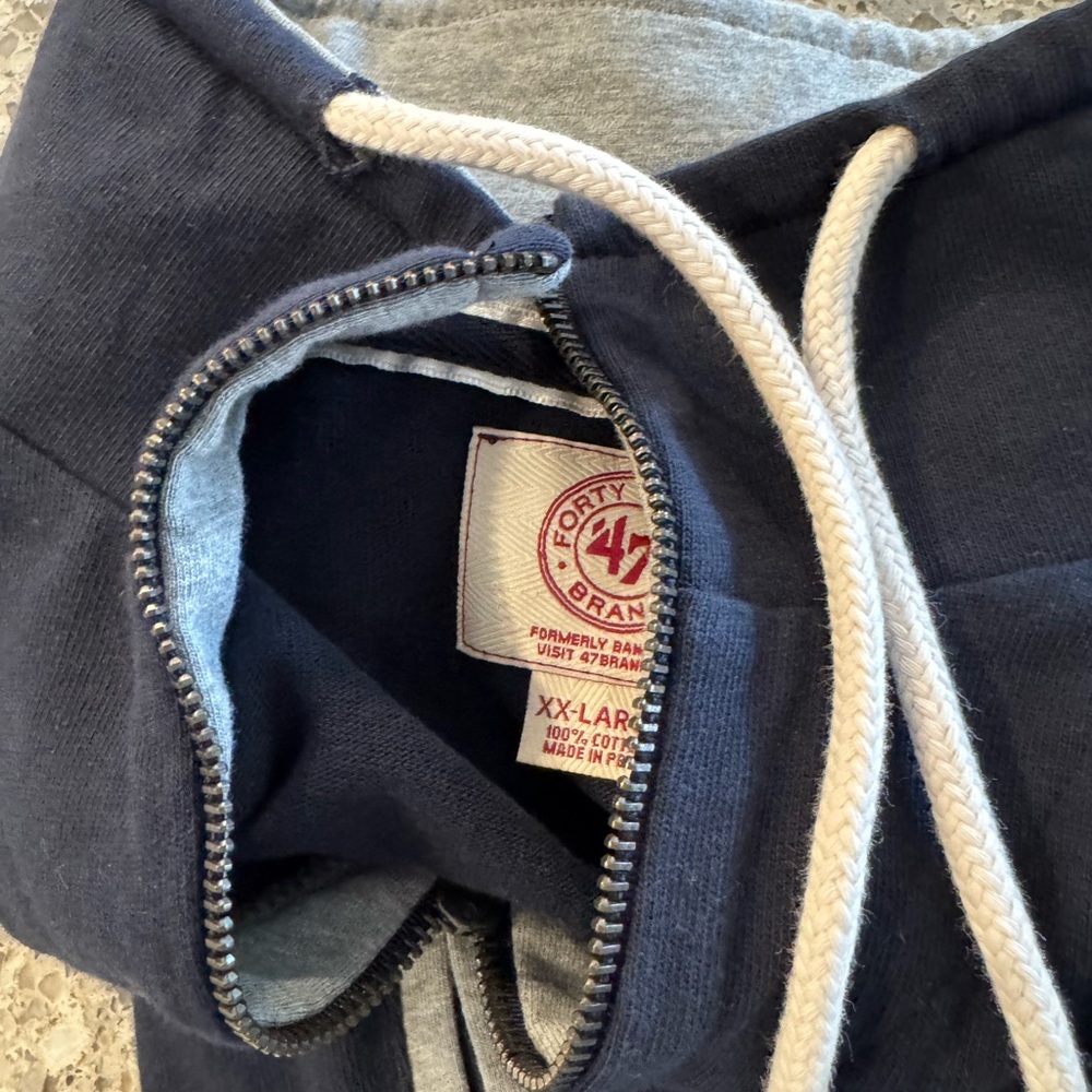 Chicago Bears 47 Brand Navy and Gray Zip-Up Sweater - Picture 8 of 8